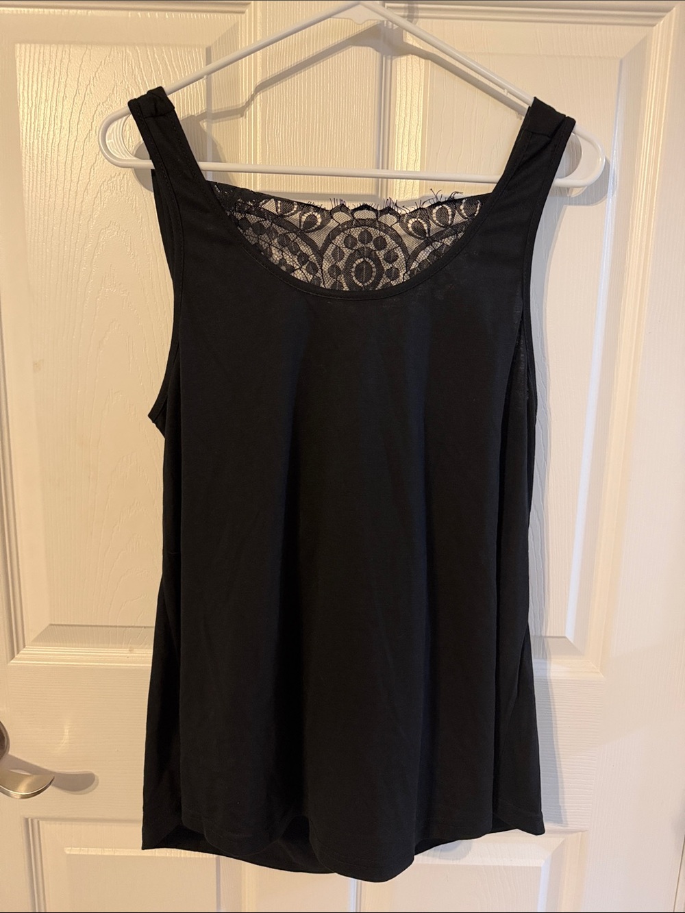 Lace-Back Sleeveless Tank Top - Black